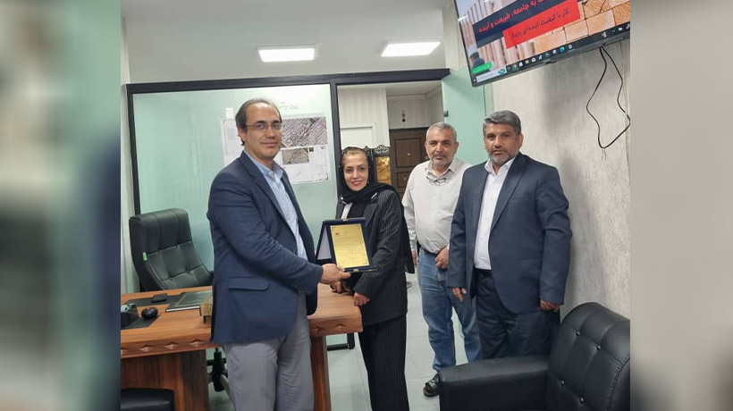 دهکده الکترونیک | طراحی سایت، سئو و دیجیتال مارکتینگ تقدیر مدیران